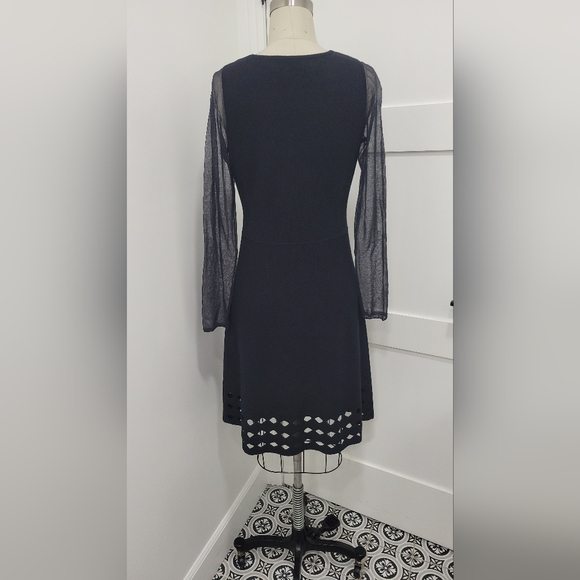 ELIE TAHARI Zita Black Merino Wool Long sleeve Knit Midi Dress Size M